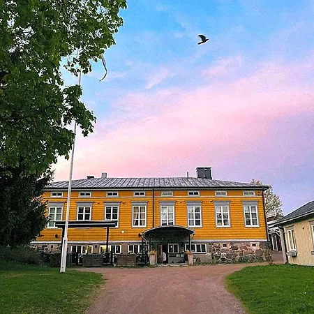 Hotel Onni 4*