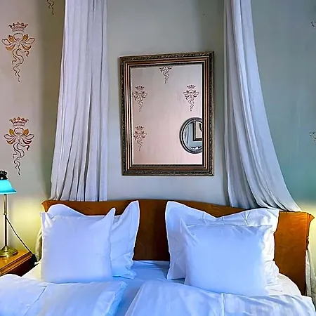 Onni Hotel